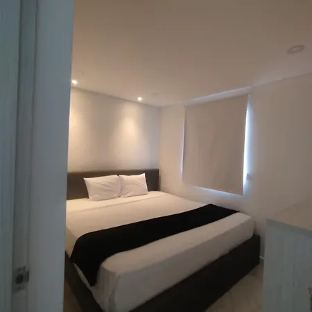 Close To The And Airport Apartamento Cartagena